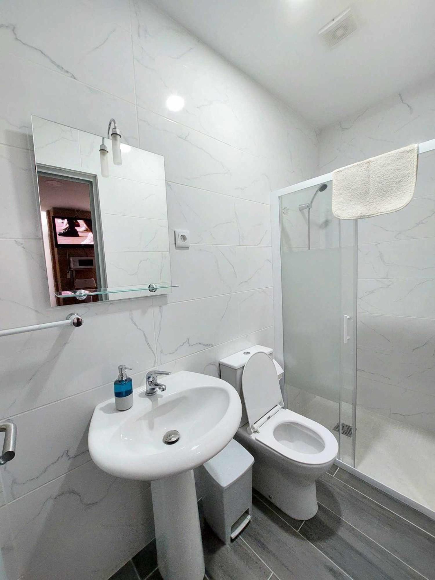 Historic Downtown Apartment *